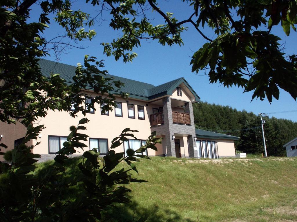 Pension And Restaurant La Collina Nakafurano Exterior foto